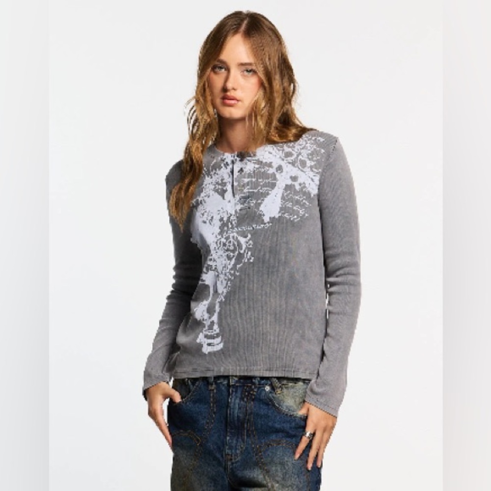 Cold culture Saintless long Sleeve grey